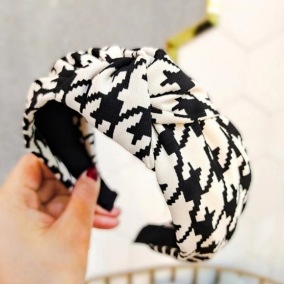 Jacqueline Houndstooth Headband - Picture 1 of 5